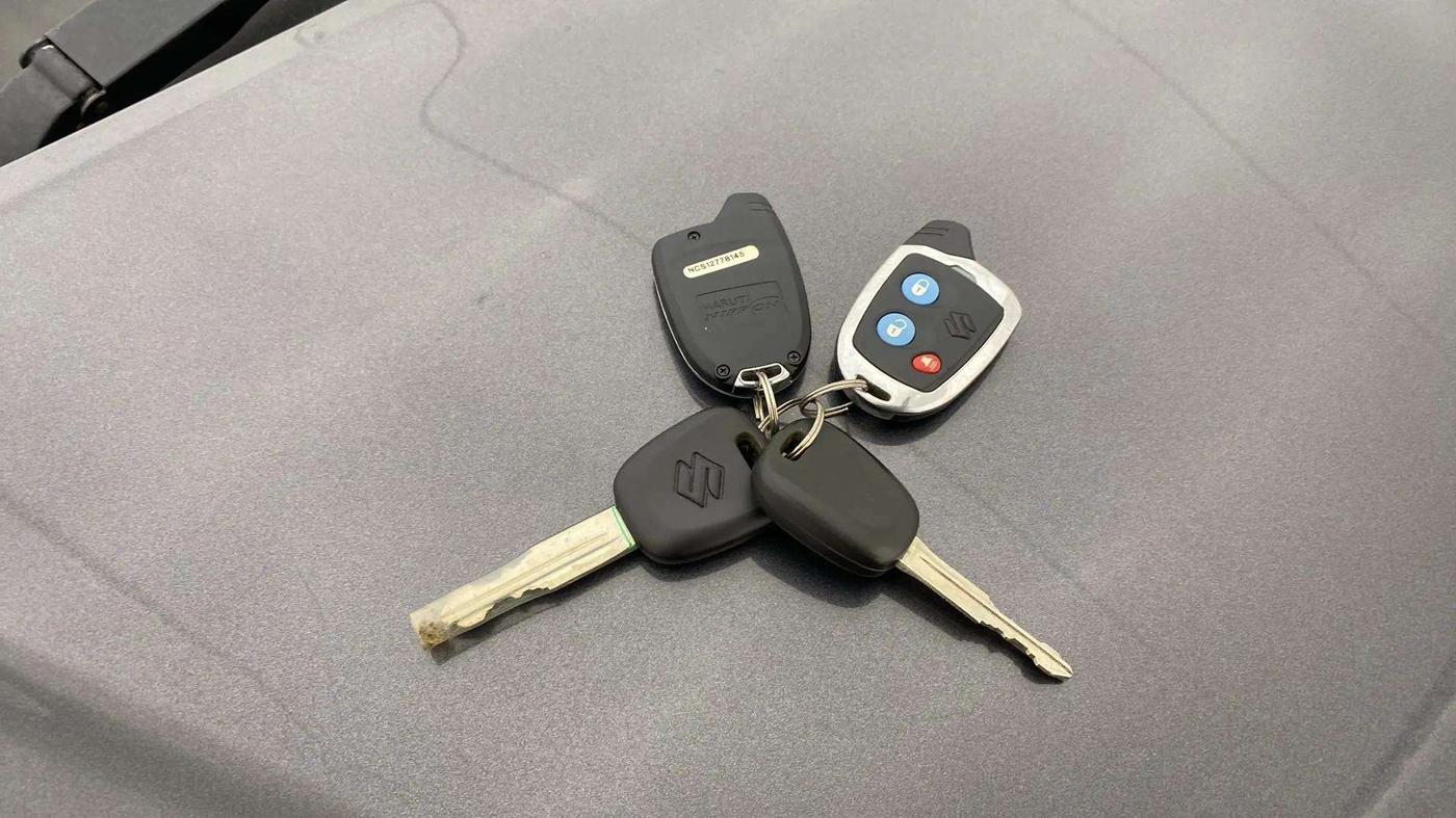 2022 Maruti Alto LXI O, Petrol, Manual, 13,616 km, Key Close Up