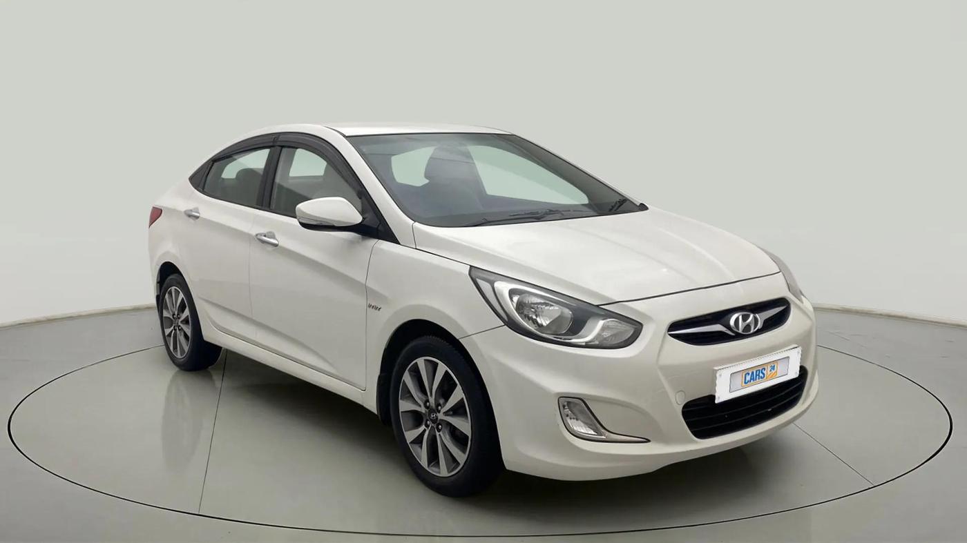 2014 Hyundai Verna FLUIDIC 1.6 VTVT SX, Petrol, Manual, 75,523 km, SRP