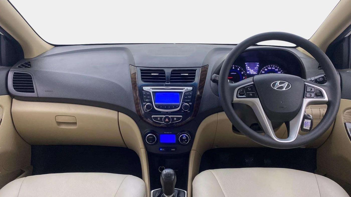 2014 Hyundai Verna FLUIDIC 1.6 VTVT SX, Petrol, Manual, 75,523 km, Dashboard