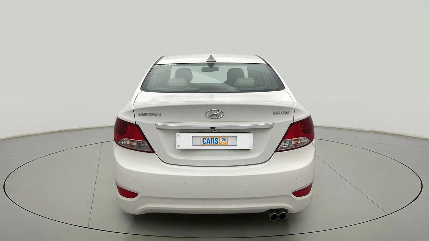 2014 Hyundai Verna FLUIDIC 1.6 VTVT SX, Petrol, Manual, 75,523 km, Back/Rear