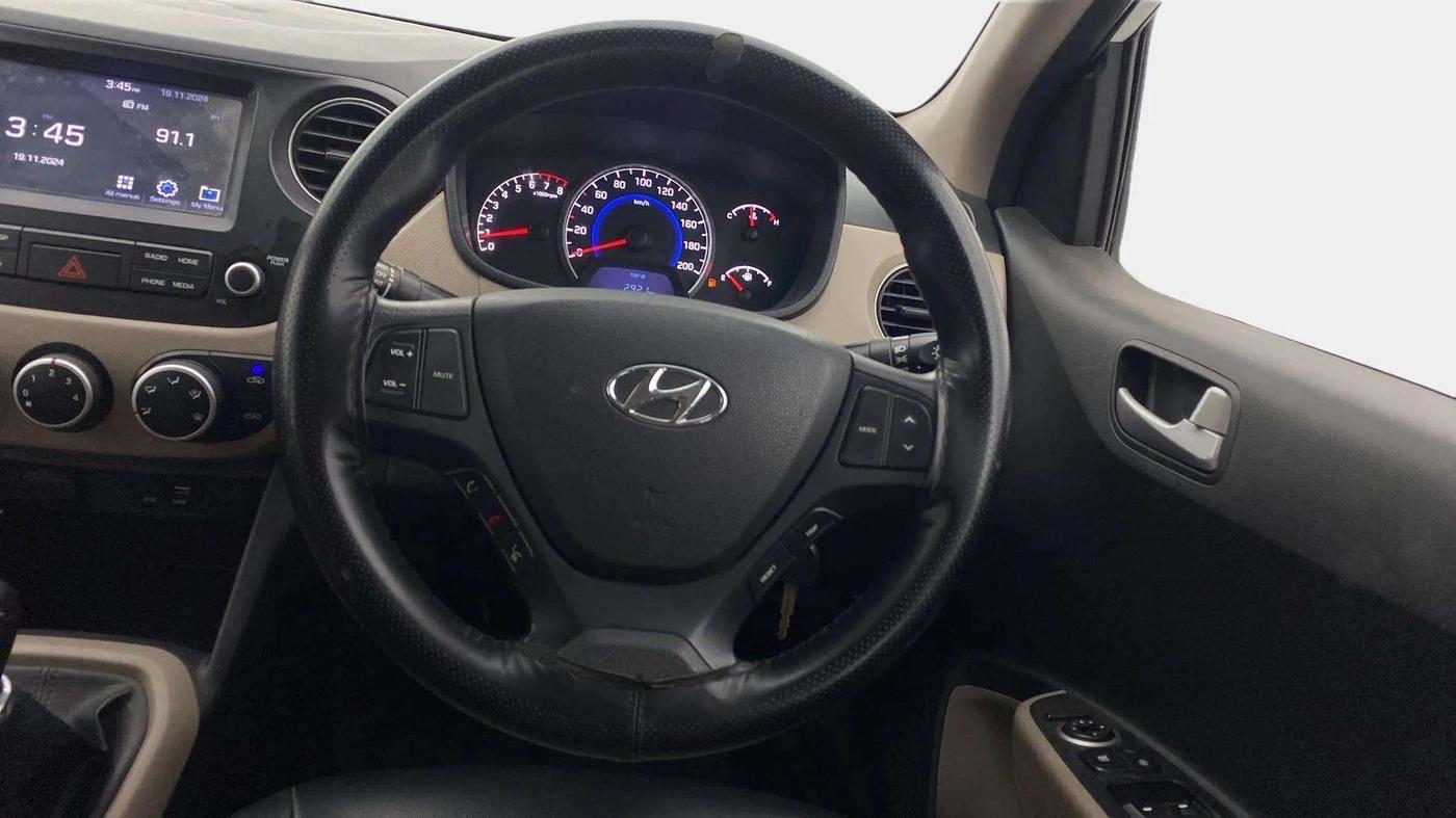 2018 Hyundai Grand i10 SPORTZ 1.2 KAPPA VTVT, Petrol, Manual, 33,924 km, Steering Wheel Close Up