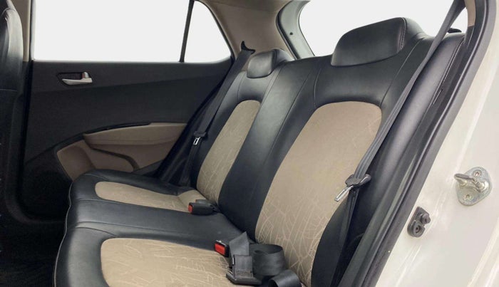 2018 Hyundai Grand i10 SPORTZ 1.2 KAPPA VTVT, Petrol, Manual, 33,924 km, Right Side Rear Door Cabin