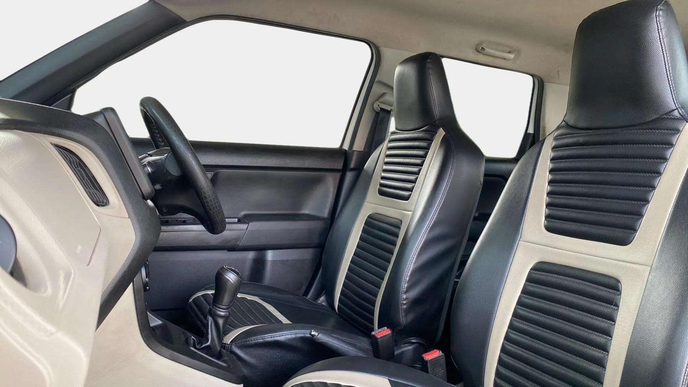 2022 Maruti New Wagon-R LXI CNG 1.0, CNG, Manual, 38,378 km, Right Side Front Door Cabin