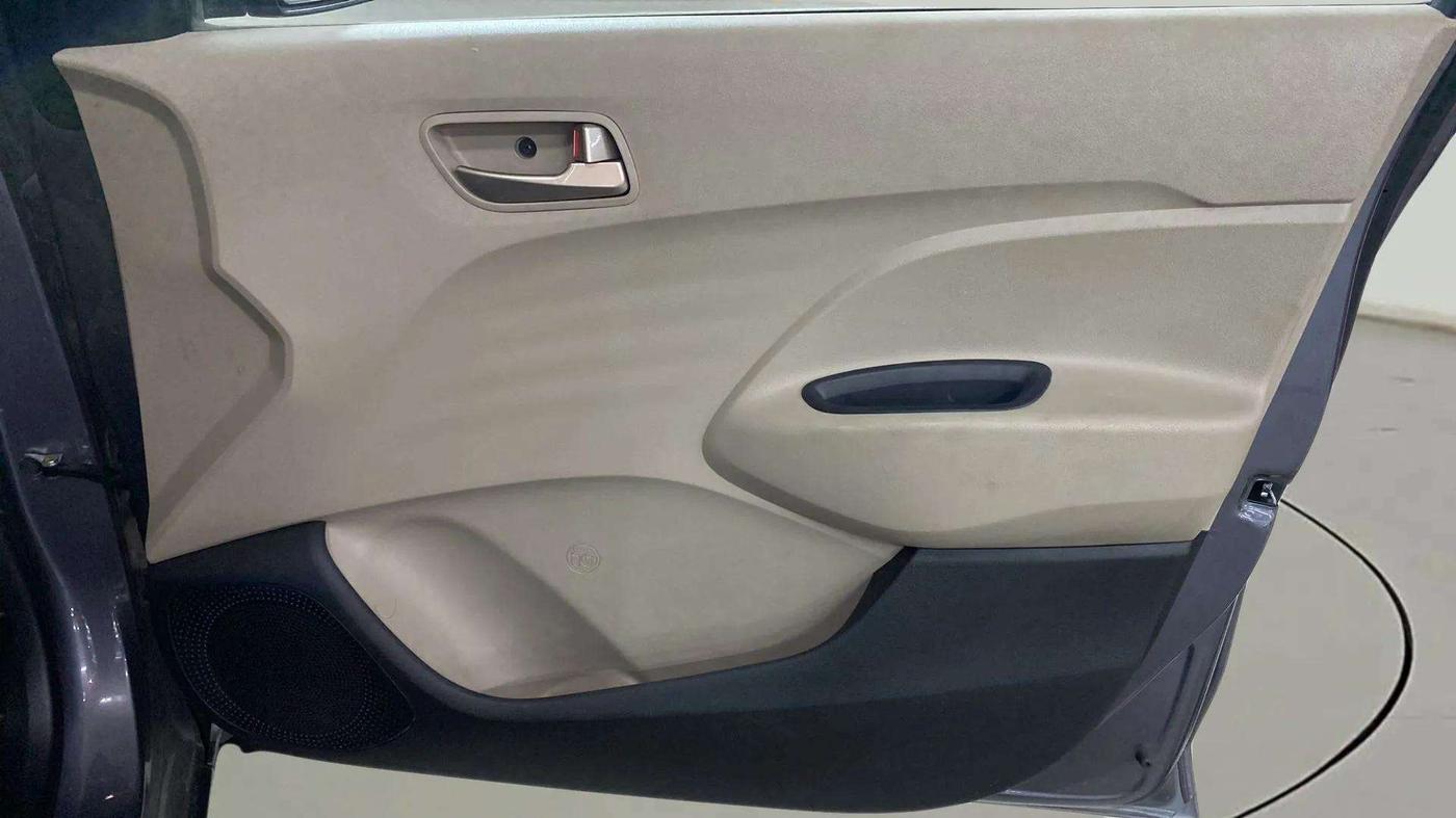 2019 Hyundai NEW SANTRO SPORTZ AMT, Petrol, Automatic, 9,713 km, Driver Side Door Panels Control