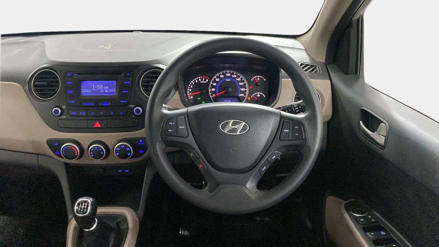 2015 Hyundai Grand i10 SPORTZ 1.2 KAPPA VTVT, Petrol, Manual, 27,402 km, Steering Wheel Close Up