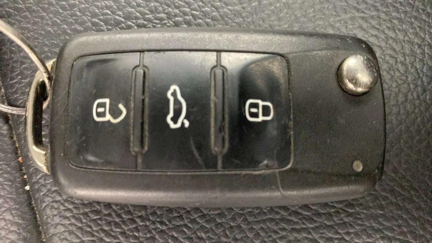 2019 Volkswagen Vento HIGHLINE PLUS 1.2 AT, Petrol, Automatic, 22,553 km, Key Close Up