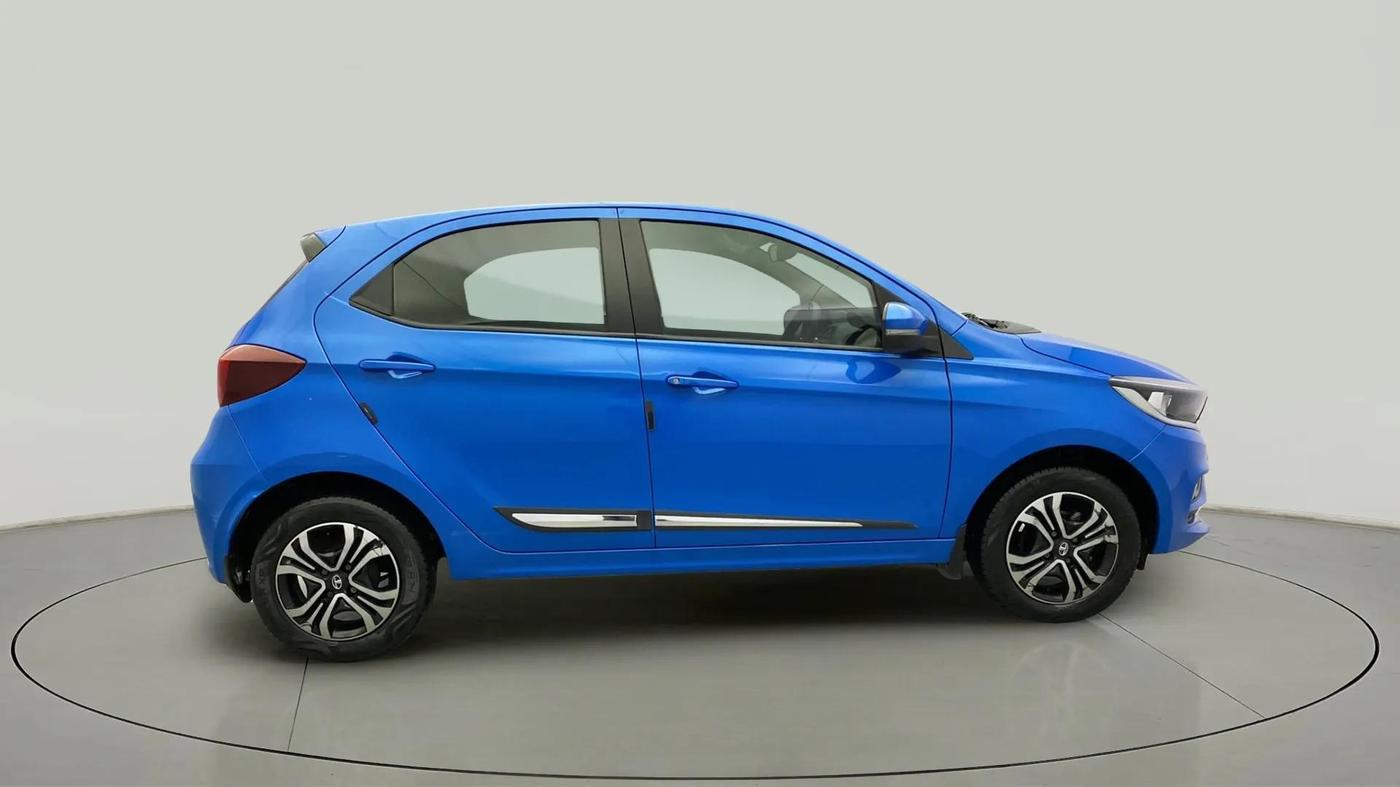 2020 Tata Tiago XZ PETROL, Petrol, Manual, 60,940 km, Right Side View