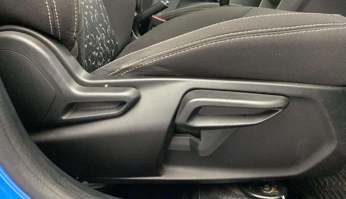 2020 Tata Tiago XZ PETROL, Petrol, Manual, 60,940 km, Driver Side Adjustment Panel