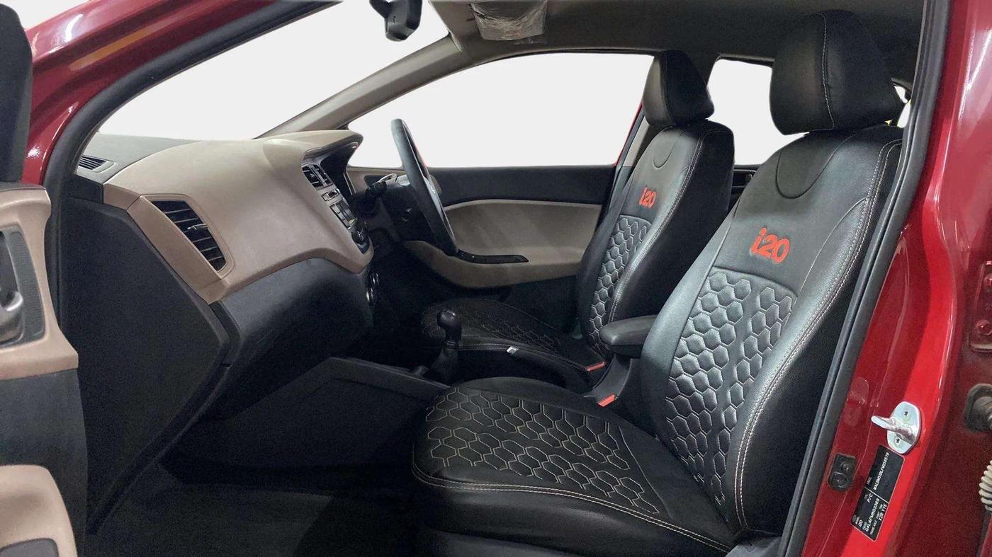2015 Hyundai Elite i20 SPORTZ 1.2, Petrol, Manual, 86,505 km, Right Side Front Door Cabin