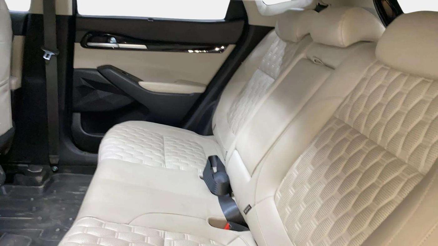 2020 KIA SELTOS HTX 1.5 PETROL, Petrol, Manual, 31,340 km, Right Side Rear Door Cabin