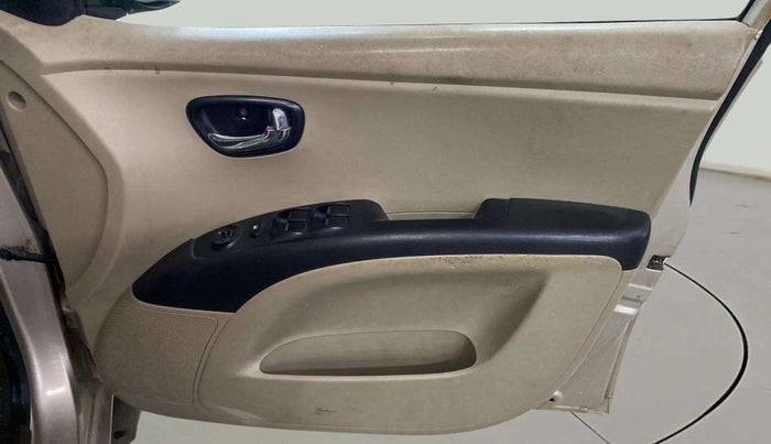 2013 Hyundai i10 SPORTZ 1.2, Petrol, Manual, 58,029 km, Driver Side Door Panels Control