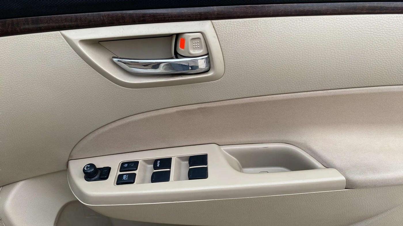 2016 Maruti Swift Dzire VDI ABS, Diesel, Manual, 58,033 km, Driver Side Door Panels Control