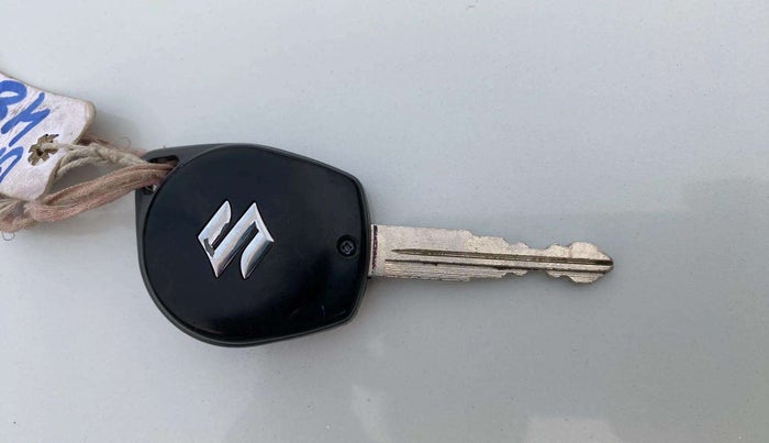 2016 Maruti Swift Dzire VDI ABS, Diesel, Manual, 58,033 km, Key Close Up