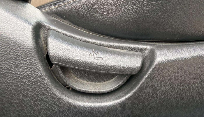 2018 Hyundai Grand i10 SPORTZ AT 1.2 KAPPA VTVT, Petrol, Automatic, 41,083 km, Driver Side Adjustment Panel