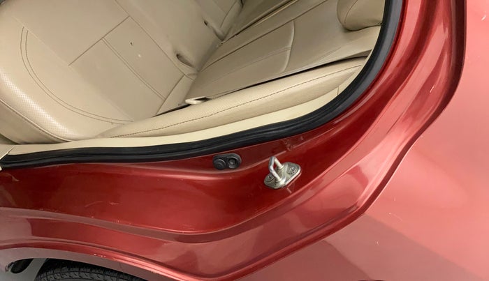 2017 Maruti Dzire VDI, Diesel, Manual, 71,242 km, Left C pillar - Minor scratches