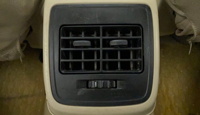 2017 Maruti Dzire VDI, Diesel, Manual, 71,242 km, Rear AC Vents