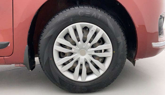 2017 Maruti Dzire VDI, Diesel, Manual, 71,242 km, Right Front Wheel