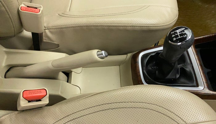 2017 Maruti Dzire VDI, Diesel, Manual, 71,242 km, Gear Lever