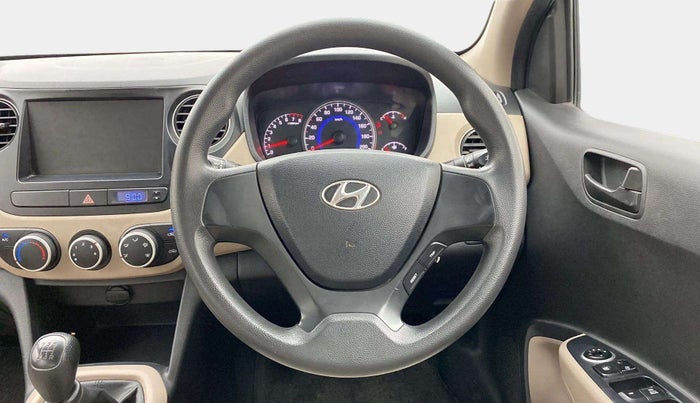 2016 Hyundai Grand i10 MAGNA 1.2 KAPPA VTVT, Petrol, Manual, 46,366 km, Steering Wheel Close Up