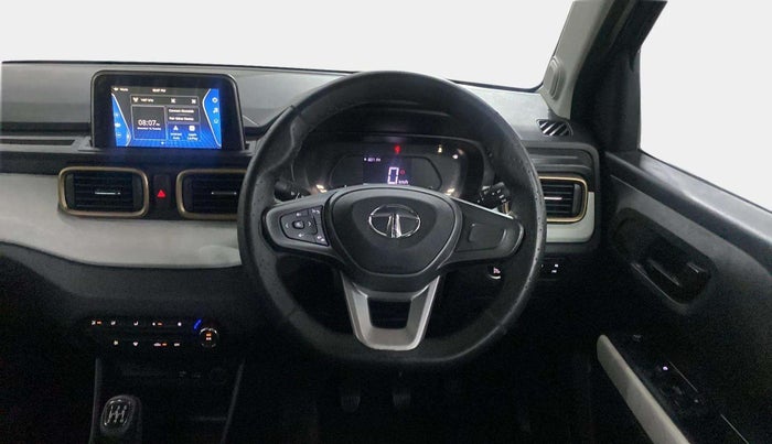 2023 Tata PUNCH ACCOMPLISHED DAZZLE SUNROOF CNG MT, CNG, Manual, 7,936 km, Steering Wheel Close Up