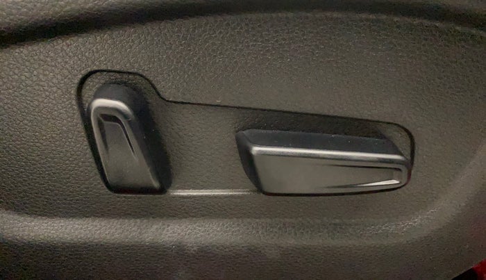 2023 KIA SELTOS  GTX PLUS 1.5 DIESEL AT, Diesel, Automatic, 10,763 km, Driver Side Adjustment Panel