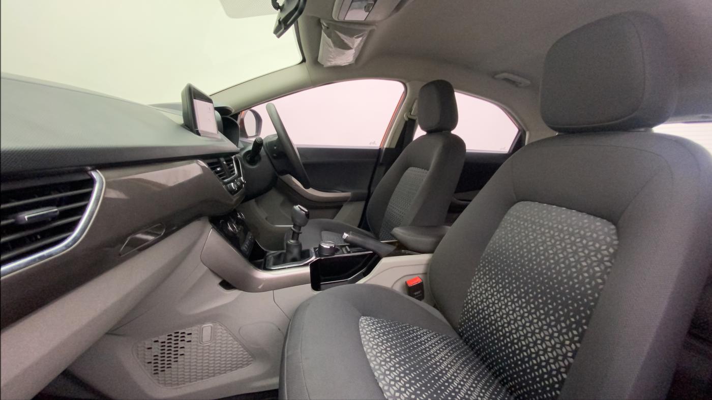 2018 Tata NEXON XZ PLUS PETROL, Petrol, Manual, 68,231 km, Right Side Front Door Cabin