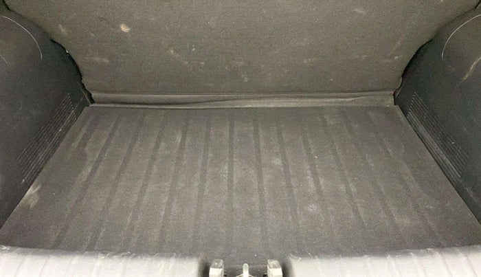 2022 KIA SONET HTK PLUS 1.2, Petrol, Manual, 29,076 km, Boot Inside
