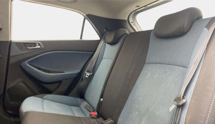 2017 Hyundai i20 Active 1.2 SX, Petrol, Manual, 69,939 km, Right Side Rear Door Cabin