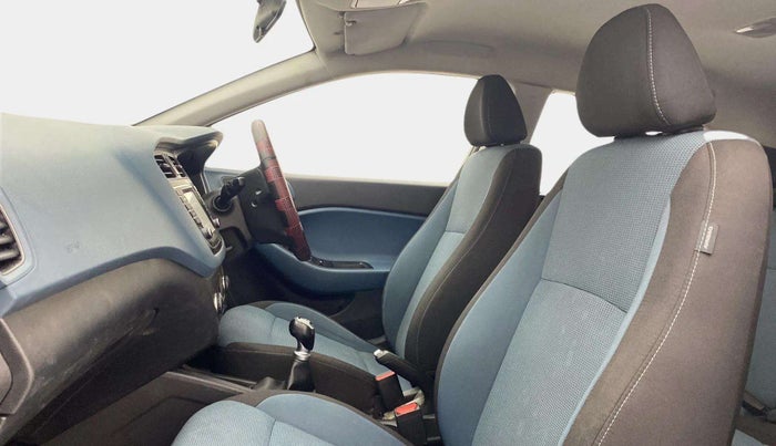 2017 Hyundai i20 Active 1.2 SX, Petrol, Manual, 69,939 km, Right Side Front Door Cabin