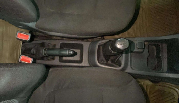 2016 Renault Kwid RXT 0.8, Petrol, Manual, 44,286 km, Gear Lever