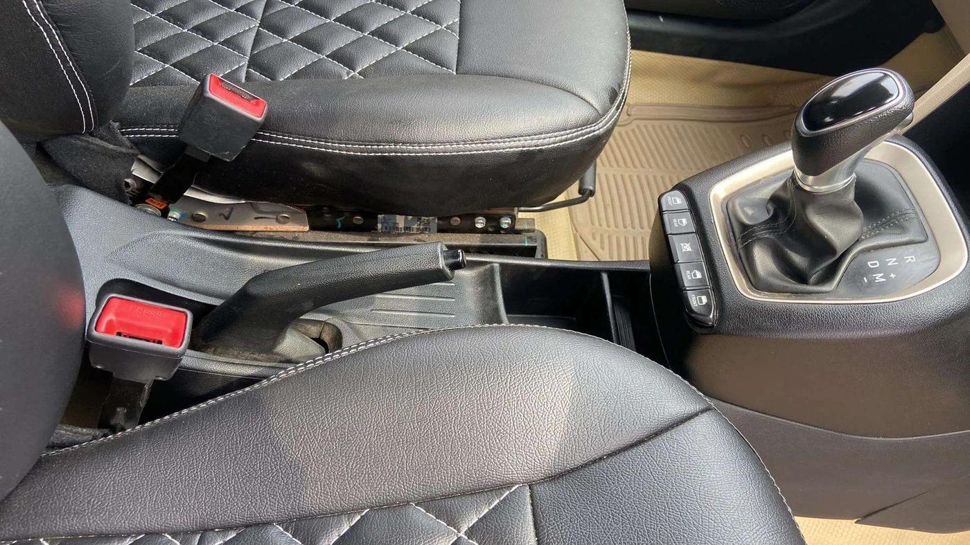 2019 Hyundai NEW SANTRO SPORTZ AMT, Petrol, Automatic, 32,130 km, Gear Lever