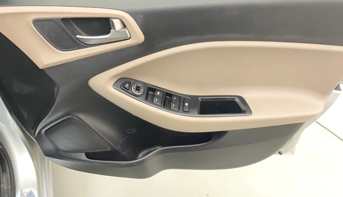2019 Hyundai Elite i20 ASTA 1.4 CRDI (O), Diesel, Manual, 18,035 km, Driver Side Door Panels Control