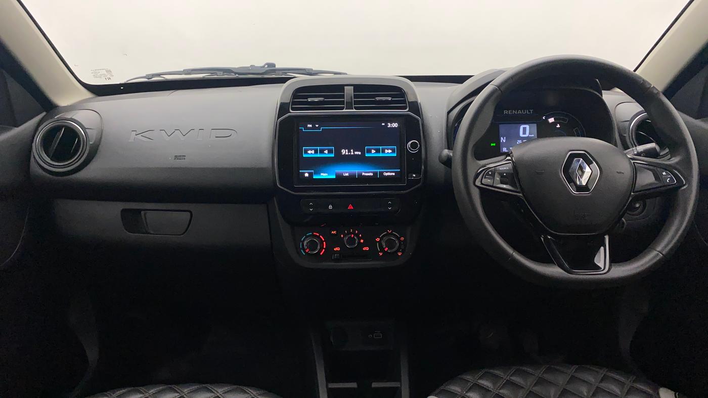 2023 Renault Kwid RXT 1.0 AMT, Petrol, Automatic, 26,446 km, Dashboard
