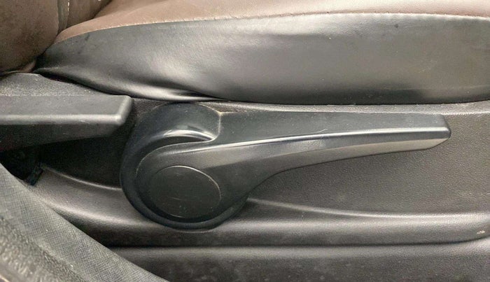 2018 Tata NEXON XZ PLUS PETROL, CNG, Manual, 87,779 km, Driver Side Adjustment Panel