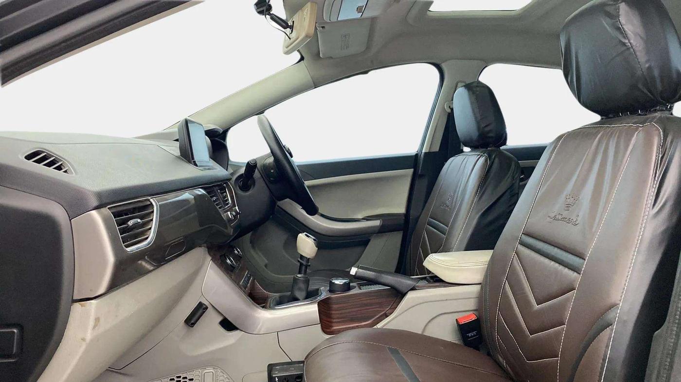 2018 Tata NEXON XZ PLUS PETROL, CNG, Manual, 87,779 km, Right Side Front Door Cabin