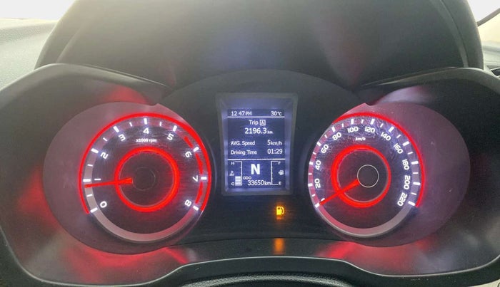 2021 Mahindra XUV300 W8 1.2 PETROL, Petrol, Manual, 33,715 km, Odometer Image