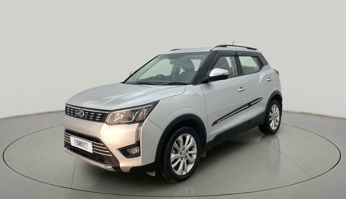 2021 Mahindra XUV300 W8 1.2 PETROL, Petrol, Manual, 33,715 km, Left Front Diagonal