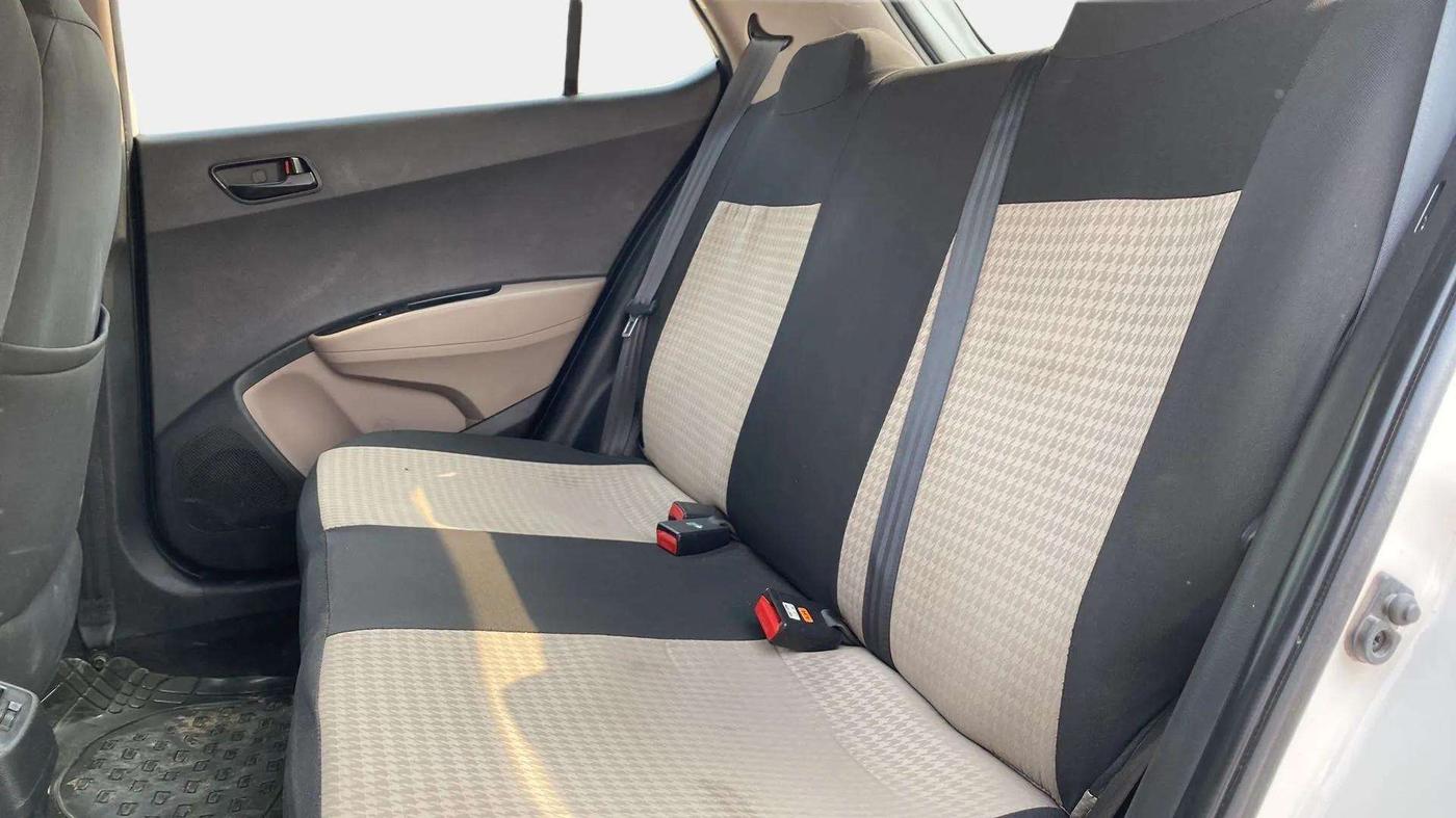 2018 Hyundai Grand i10 MAGNA 1.2 KAPPA VTVT, Petrol, Manual, 11,547 km, Right Side Rear Door Cabin