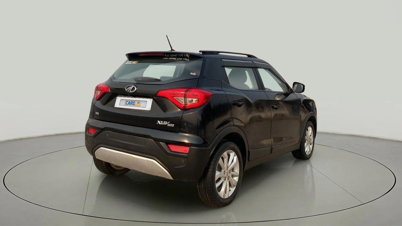 2019 Mahindra XUV300 W8 1.5 DIESEL, Diesel, Manual, 58,286 km, Right Back Diagonal