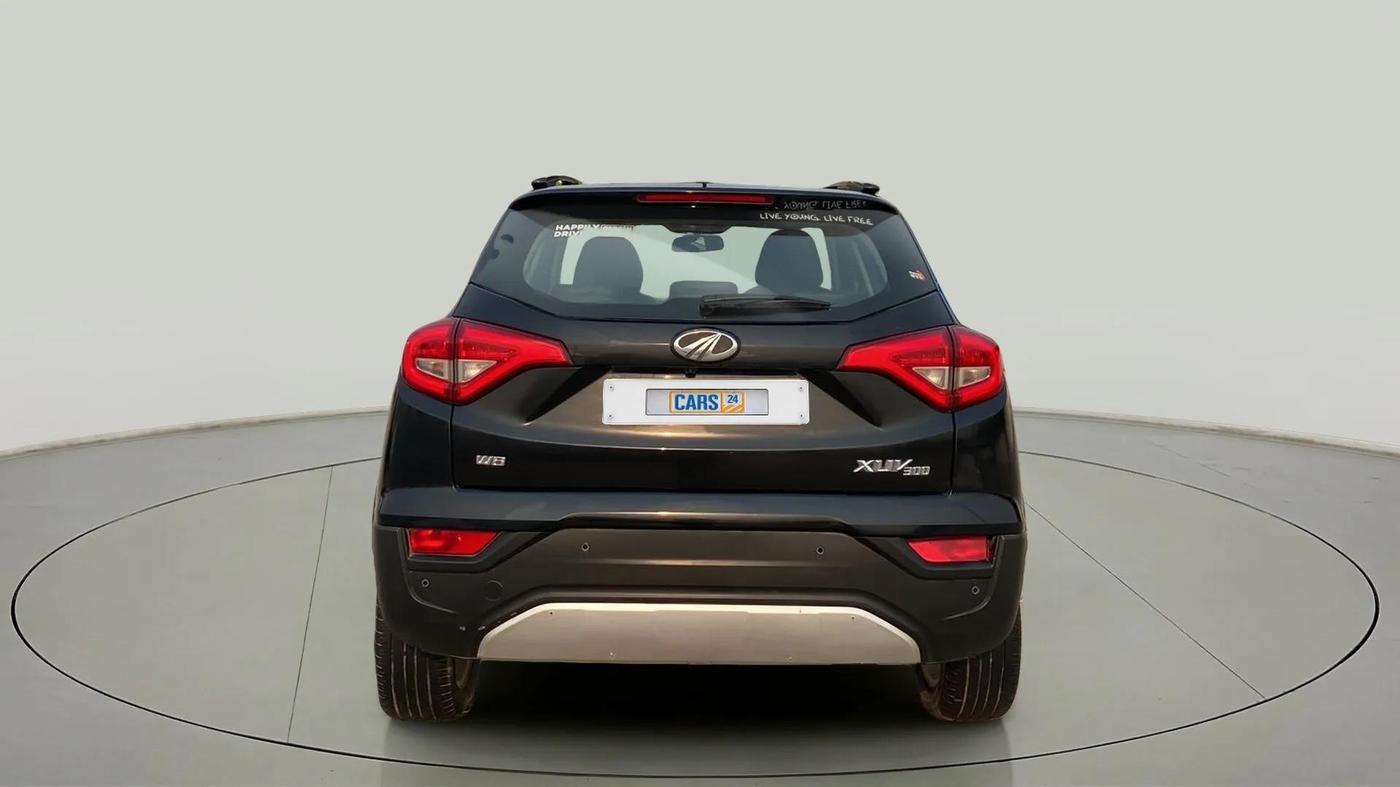 2019 Mahindra XUV300 W8 1.5 DIESEL, Diesel, Manual, 58,286 km, Back/Rear