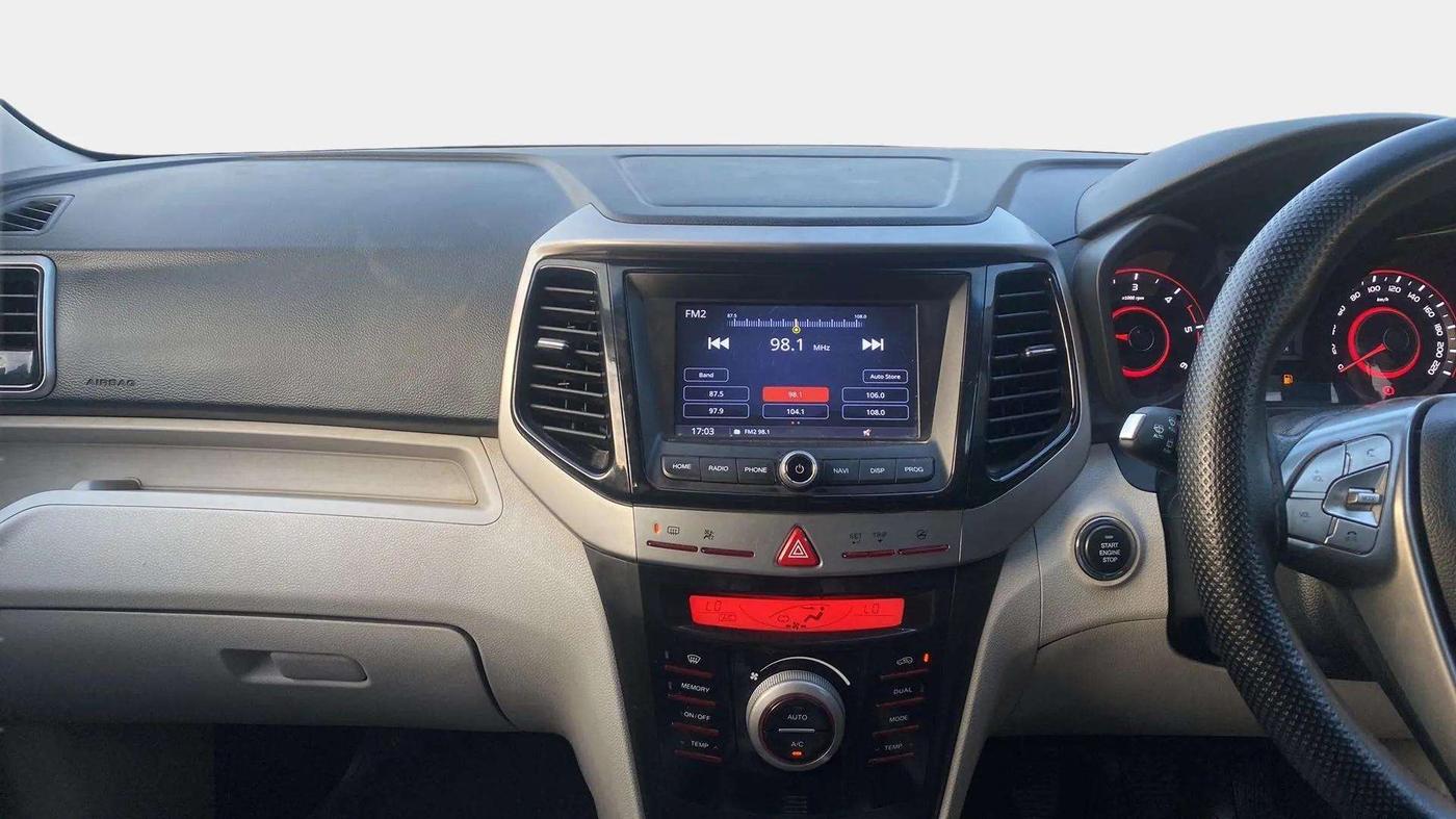 2019 Mahindra XUV300 W8 1.5 DIESEL, Diesel, Manual, 58,286 km, Air Conditioner