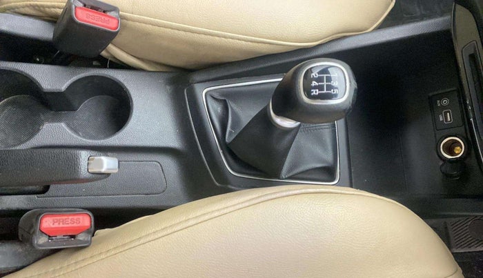 2016 Hyundai Elite i20 ASTA 1.2 (O), Petrol, Manual, 53,051 km, Gear Lever