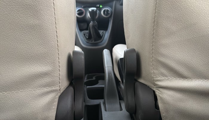 2015 Hyundai i10 ERA 1.1, Petrol, Manual, 47,150 km, Driver Side Adjustment Panel