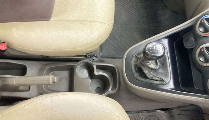 2015 Hyundai i10 ERA 1.1, Petrol, Manual, 47,150 km, Gear Lever