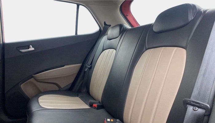 2017 Hyundai Grand i10 SPORTZ (O) AT 1.2 KAPPA VTVT, Petrol, Automatic, 34,032 km, Right Side Rear Door Cabin