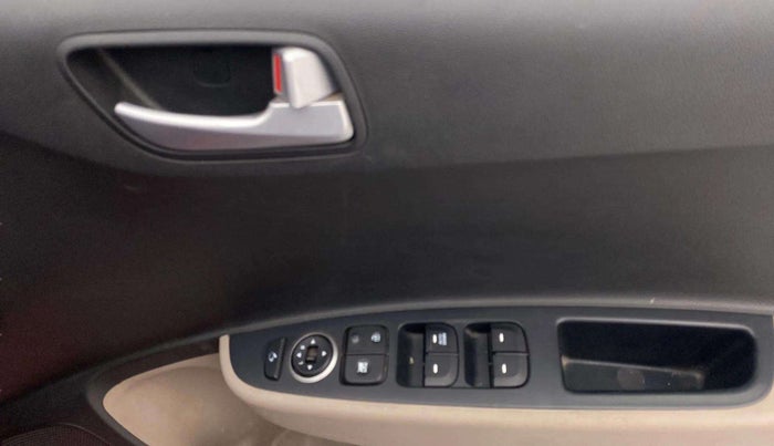 2017 Hyundai Grand i10 SPORTZ (O) AT 1.2 KAPPA VTVT, Petrol, Automatic, 34,032 km, Driver Side Door Panels Control