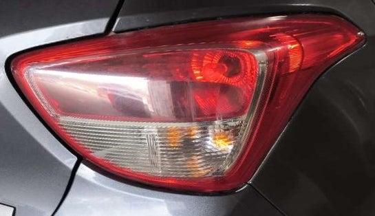 2015 Hyundai Grand i10 MAGNA 1.2 KAPPA VTVT, Petrol, Manual, 97,154 km, Right tail light - Minor scratches