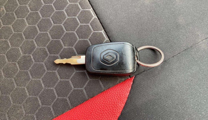 2017 Renault Kwid RXT 0.8, Petrol, Manual, 69,773 km, Key Close Up