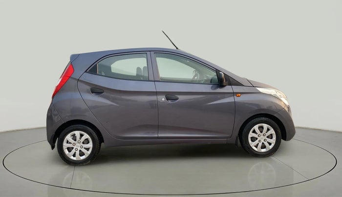 2016 Hyundai Eon MAGNA +, Petrol, Manual, 42,500 km, Right Side