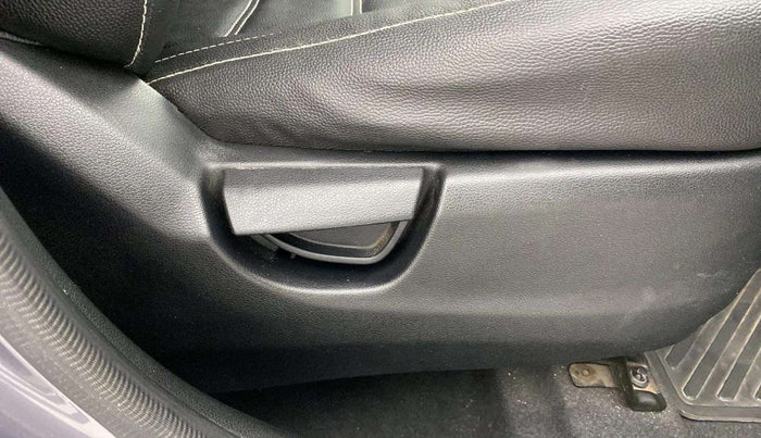 2019 Hyundai NEW SANTRO SPORTZ CNG, CNG, Manual, 53,271 km, Driver Side Adjustment Panel